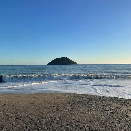 アパート Limone Al Mare アルベンガ